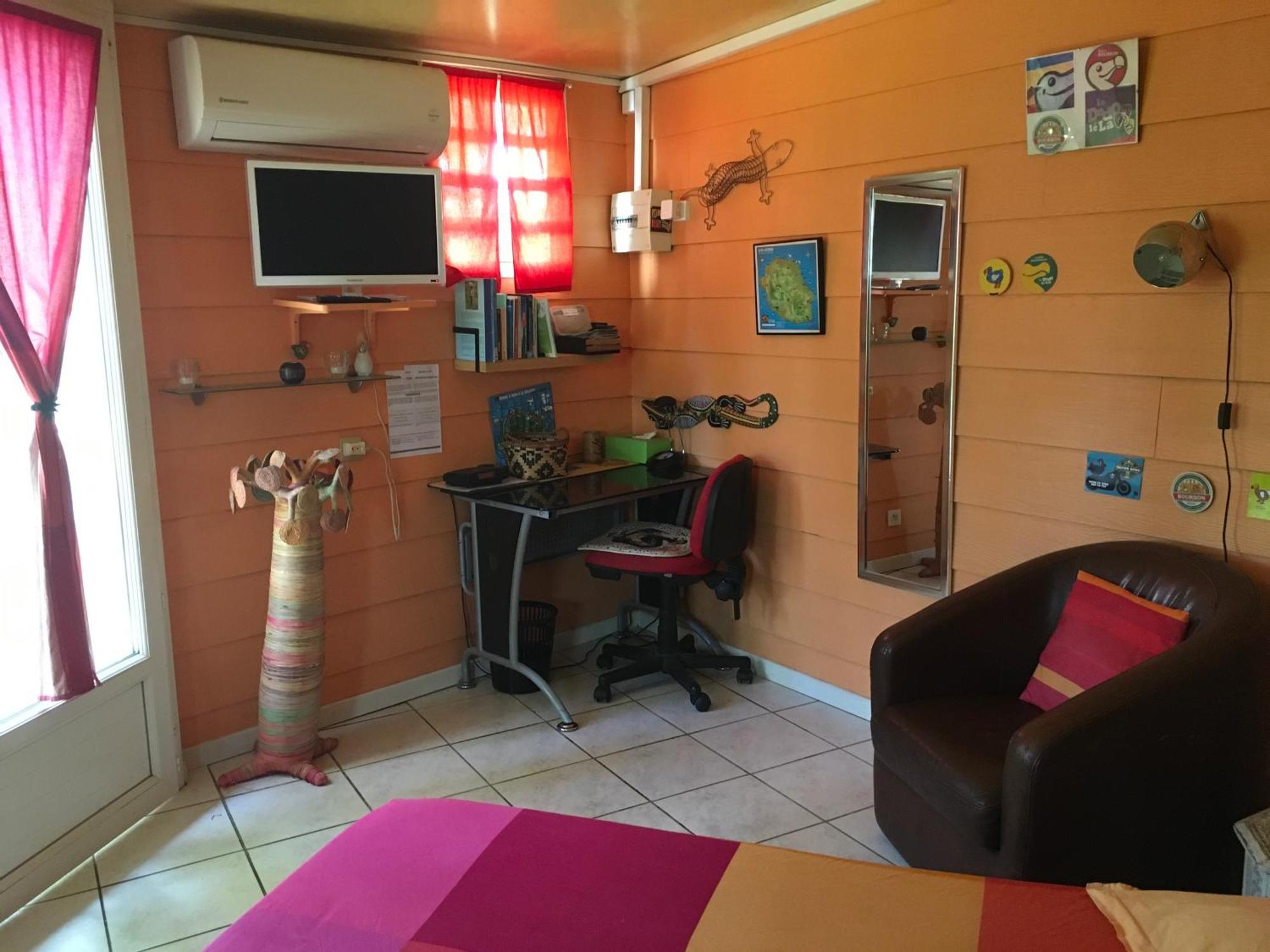 Maison Joss Studio Proche Aeroport Sainte-Clotilde Екстериор снимка